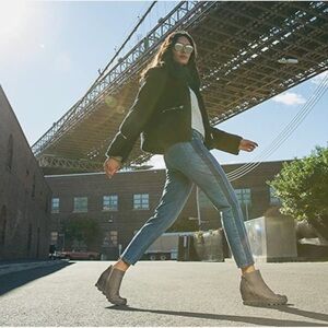 Sorel Joan of Arctic Wedge ll Ankle Booties Gray/Black Waterproof Size-7/38 EUC